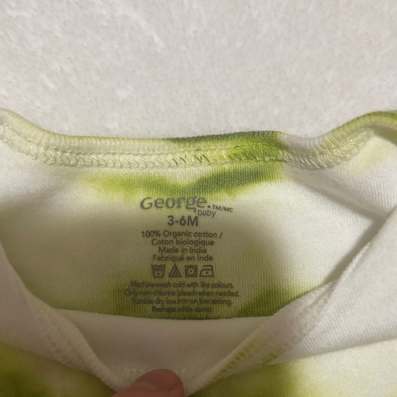 (3 for $10) George Green and White Tie-Dye Bodysuit - Picture 2 of 5